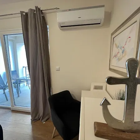 Marina Mel * Novi Vinodolski