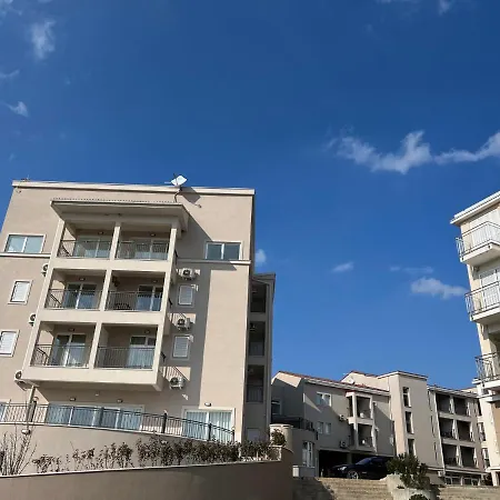 Marina Mel * Novi Vinodolski