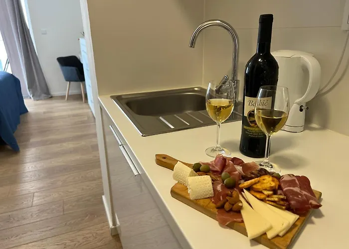 Marina Mel * Novi Vinodolski