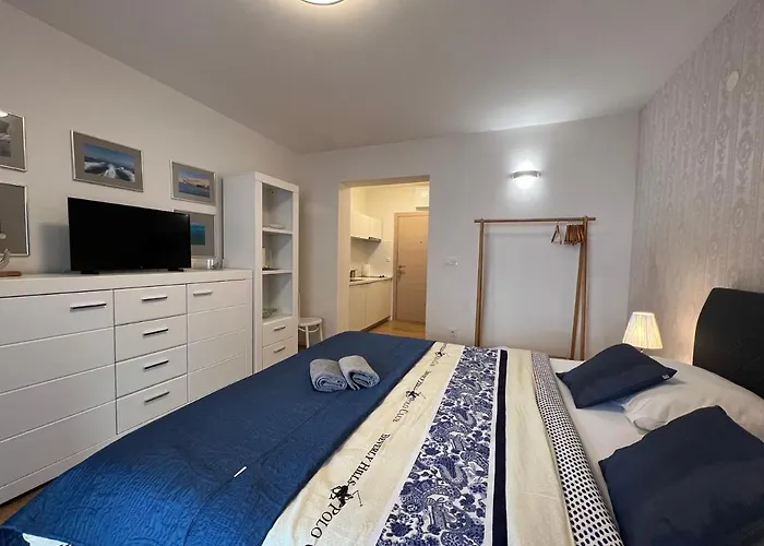 Apartment Marina Mel *