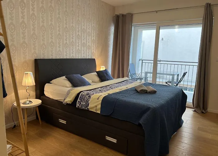 Marina Mel Novi Vinodolski